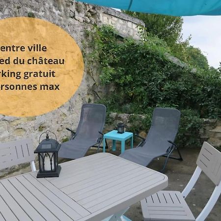 Appartement Des Hirondelles , Au Pied Du Chateau Chinon Bagian luar foto